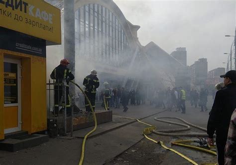 Влияние окружающей среды на сновидения с остановкой общественного транспорта