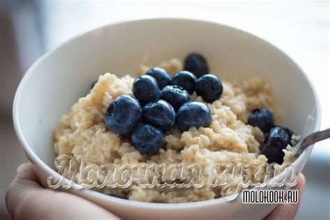 Делаем овсянку на молоке с сахаром и маслом вкусной и разнообразной