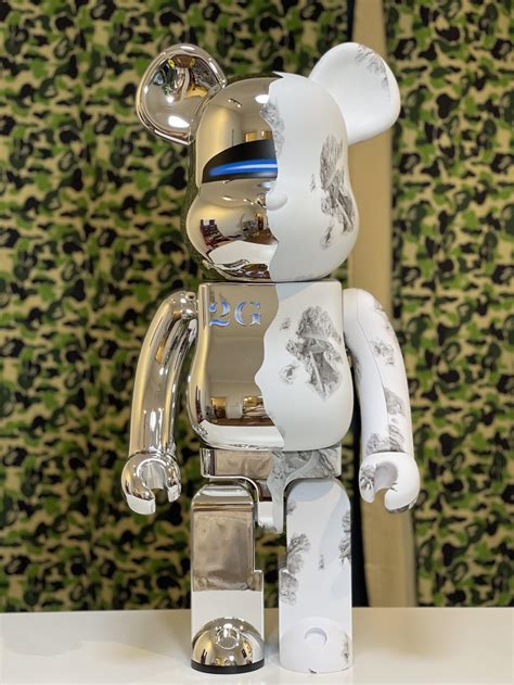 Дизайн Bearbrick x Daniel Arsham 1000