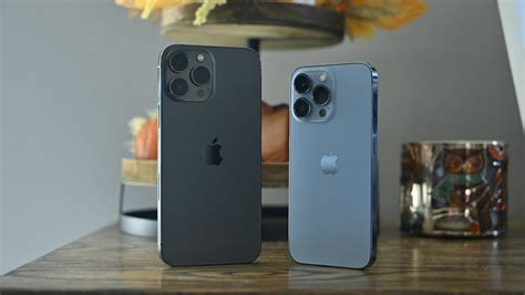 Дисплей и камеры iPhone 13