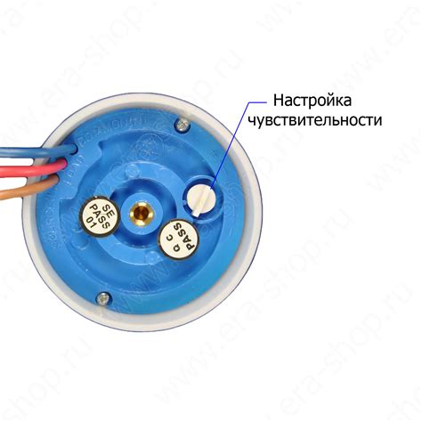 Как подключить питание к фонарю для лучения рыбы?