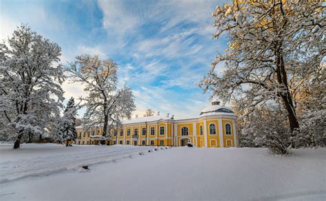 Лучшие места для встречи Нового года в загородных усадьбах: