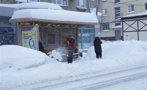 Население готовится к снегопадам