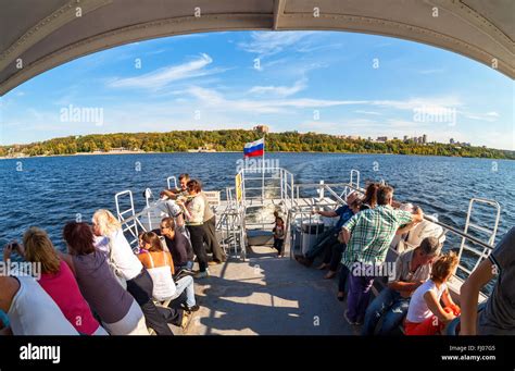 Незабываемое приключение на катере по Волге