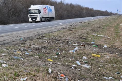 Обнаружить мусор на дороге во время сна: значение