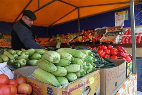 Первый шаг к здоровому питанию: яблоки и груши в акции