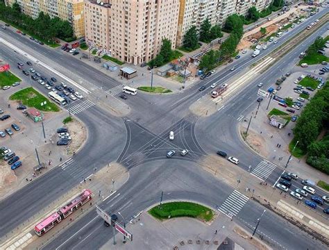 Перекресток 4 троп как символ возможности прокладывания новых путей на жизненном пути