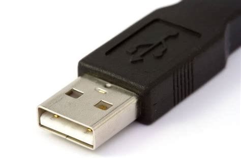 Попробуйте другой USB-порт или кабель