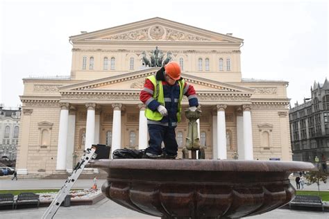 Причины прекращения работы фонтанов в Москве