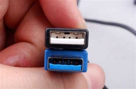 Чем отличается USB и PS2?